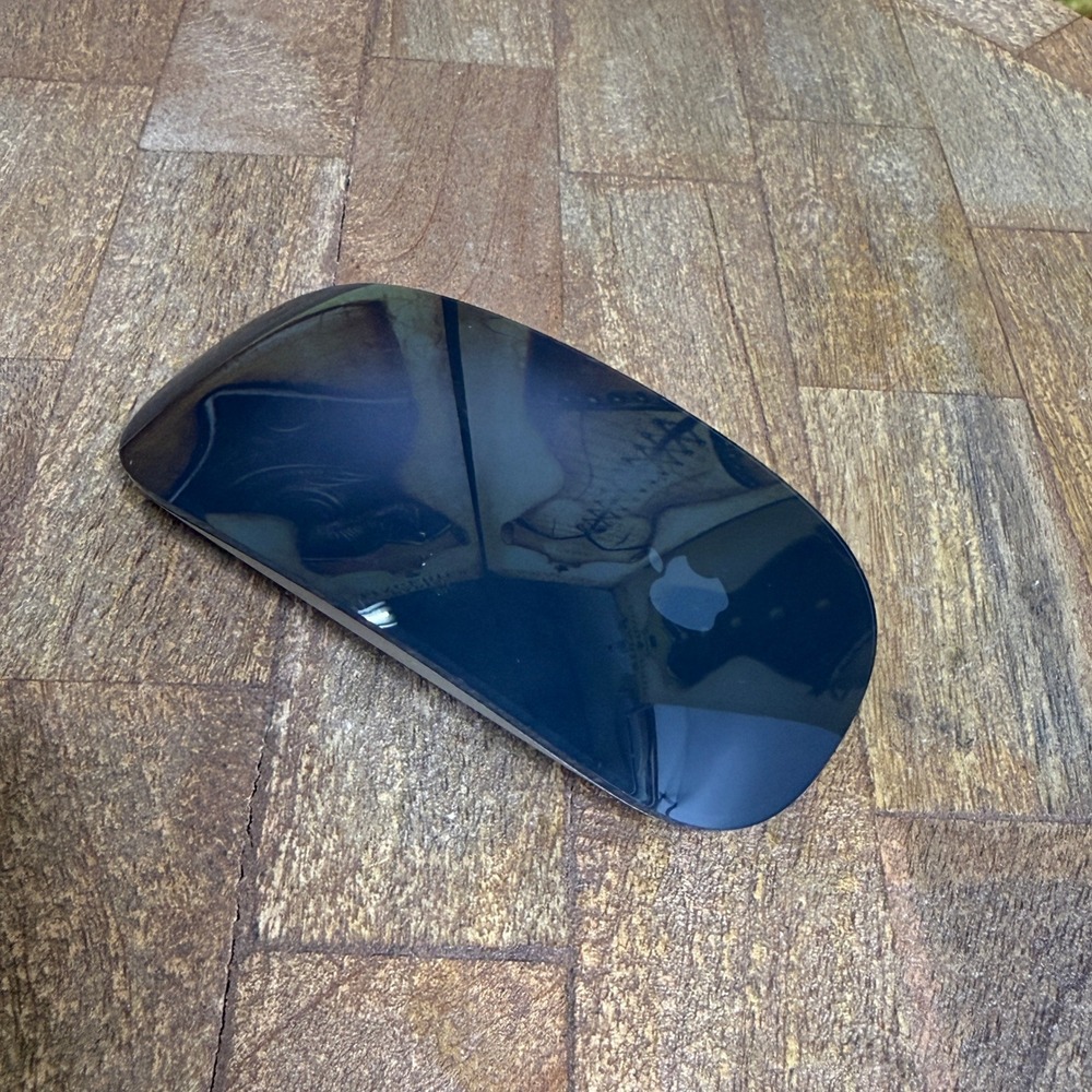 Apple Magic Mouse 2 OS Space Gray Black Excellent A1657 Rechargeable Wireless